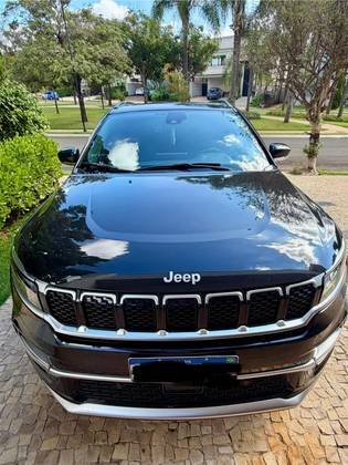 JEEP COMMANDER 1.3 T270 TURBO FLEX OVERLAND AT6 JEEP COMMANDER 1.3 T270 TURBO FLEX OVERLAND AT6